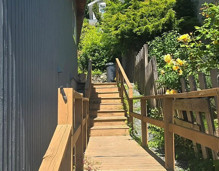637 Alpine Ct #GROUND LEVEL — Photo 27