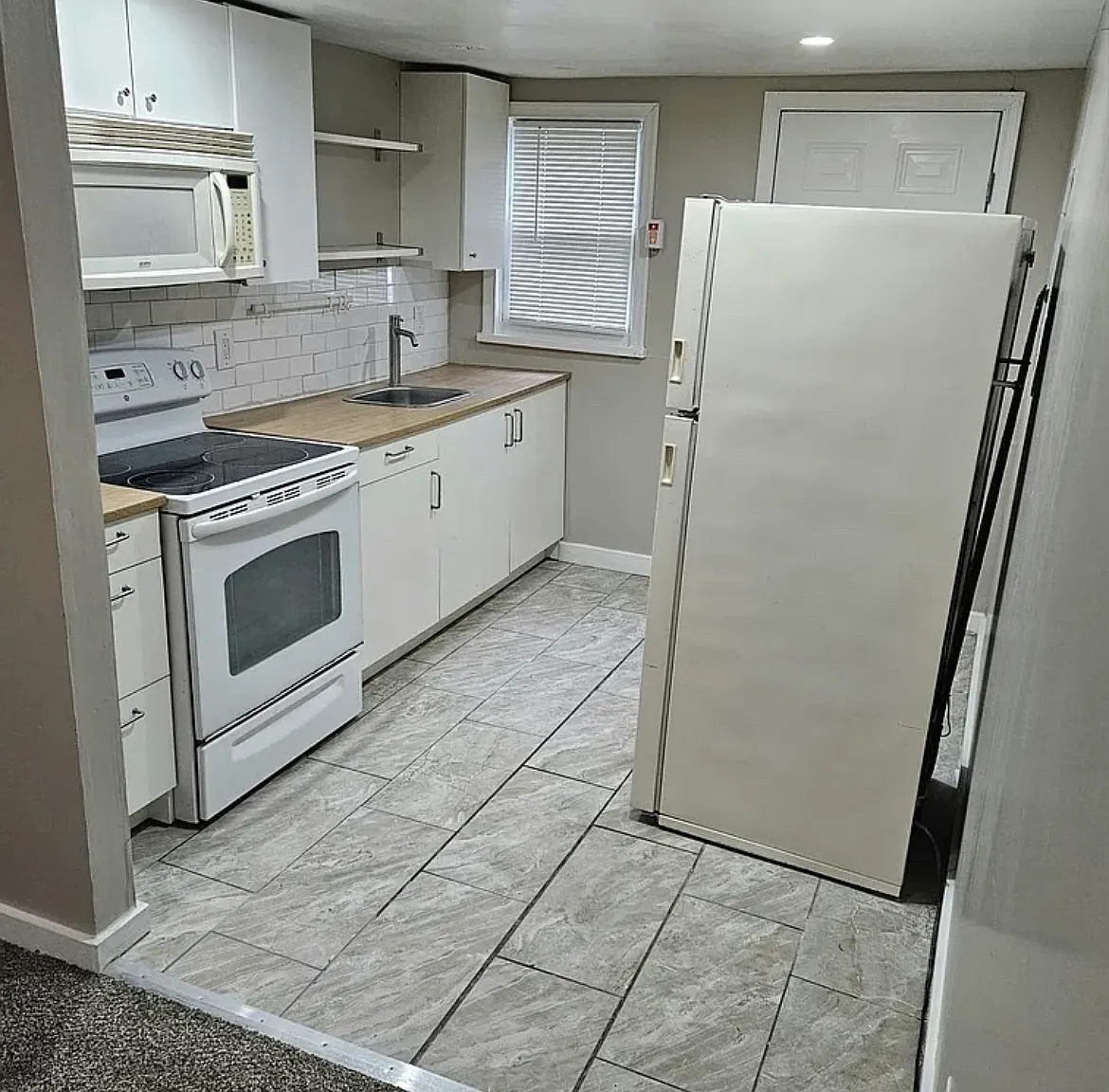 2 bed, 750 sqft, $1,295 — Photo 2