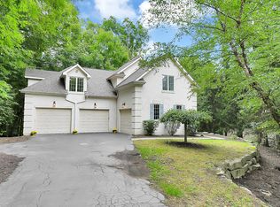 3721 Nicoya Ct, Lewis Center, OH 43035