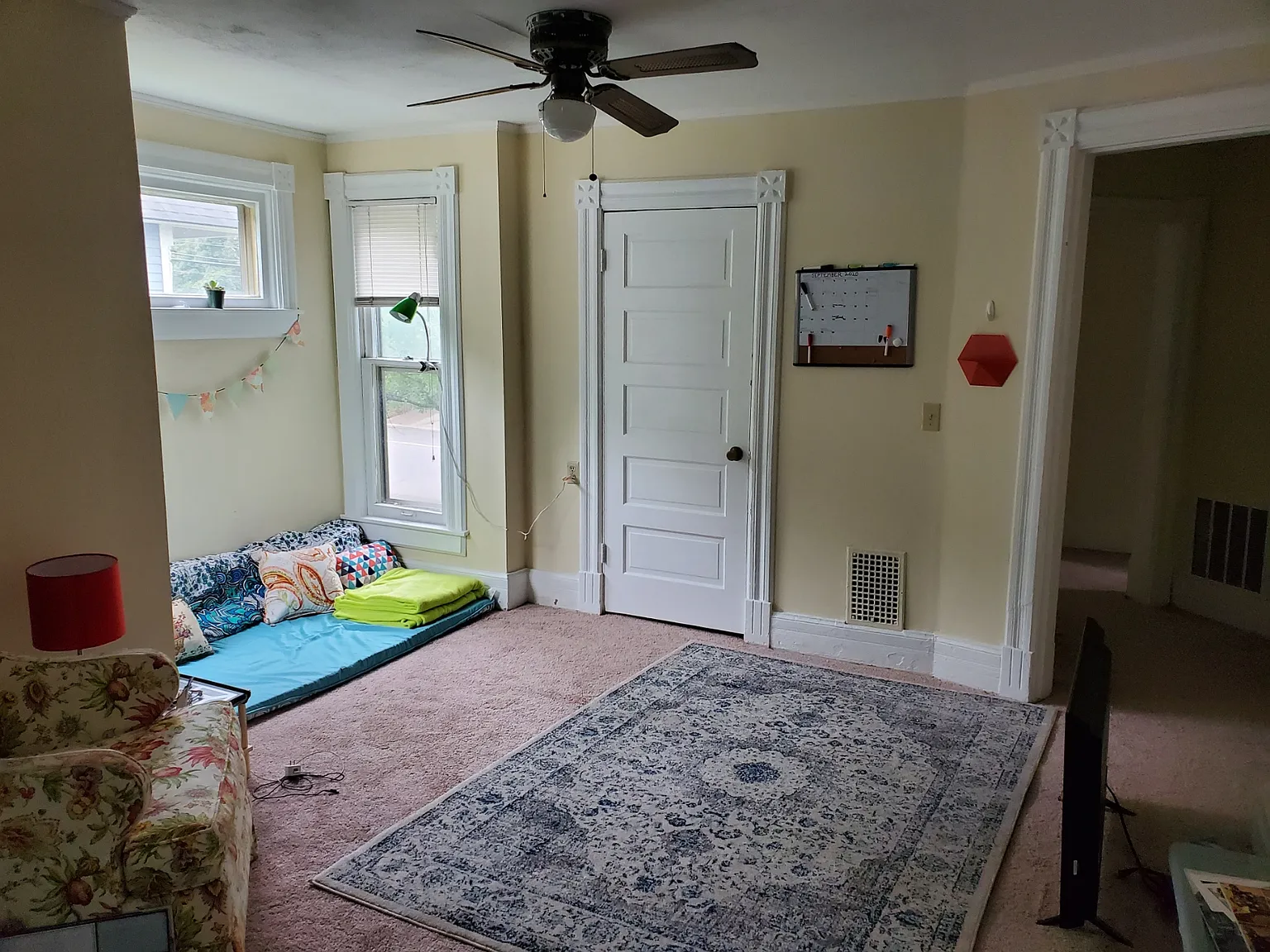 3 bed, 1200 sqft, $1,170 — Photo 3