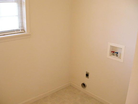 5th image of 8015-8017 Tipton Overlook Way