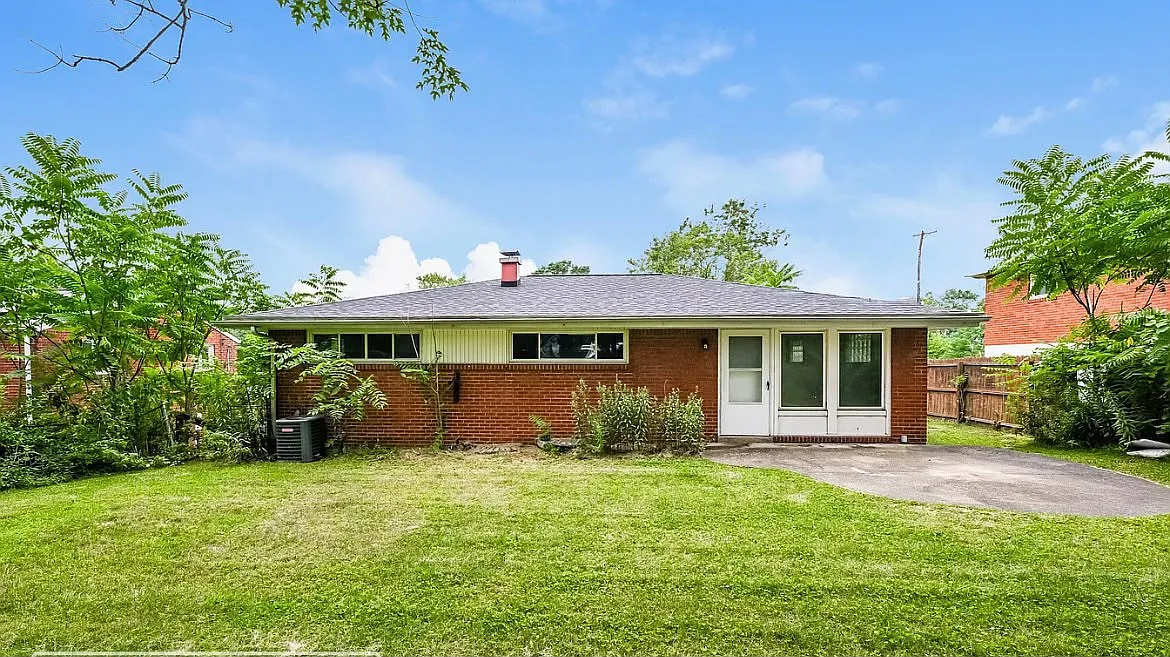 Illini Dr, Monroeville — Photo 1