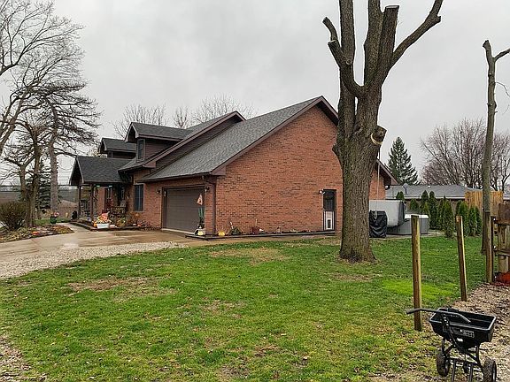 3rd image of 6204 E Jackson St