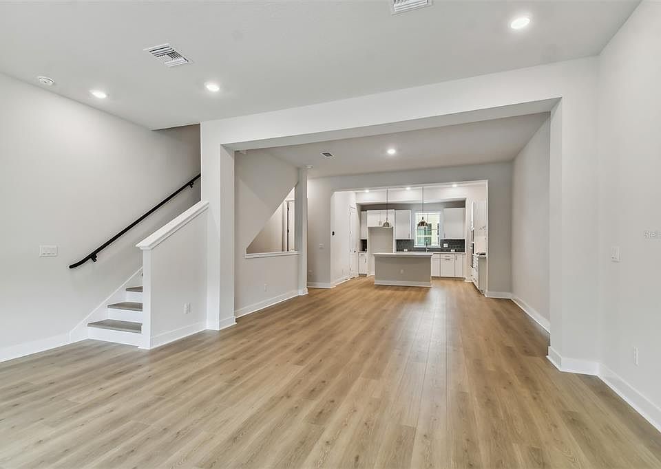1st image of 6605 N NEBRASKA AVENUE #2