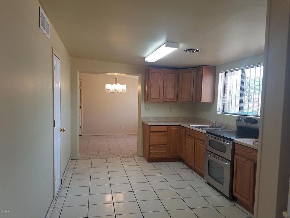 1st image of 1116 E Missouri St