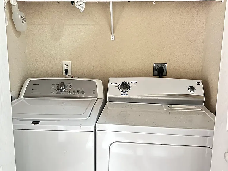 8202 Edwin Dr — Photo 24