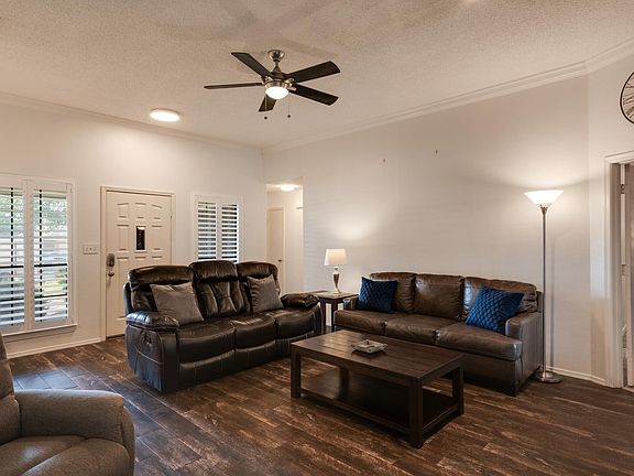 5th image of 8 Tumbleweed Ct