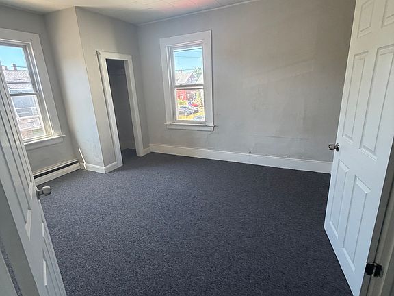 4th image of 37 Asnuntuck St #2