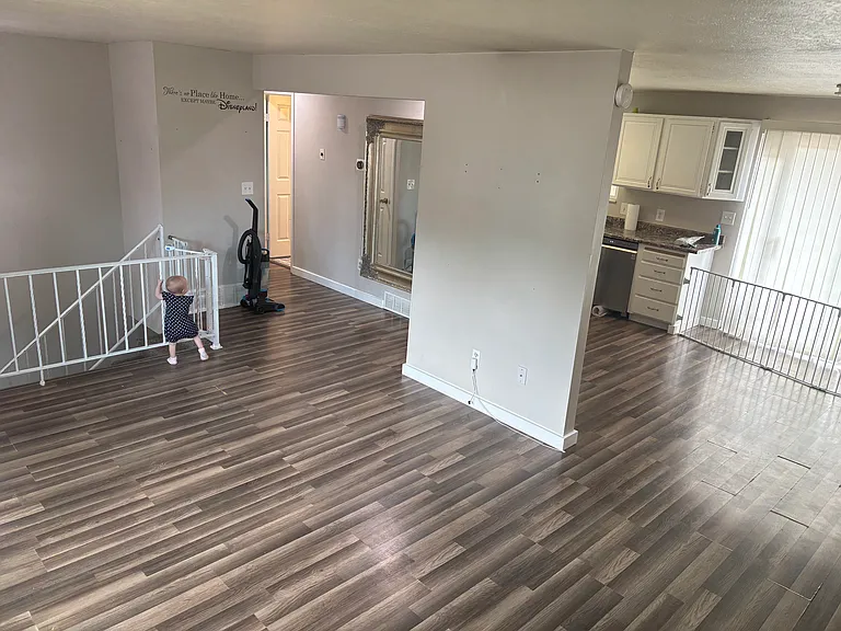 4498 S 2675 W — Photo 10