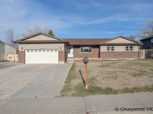 7127 Volar Dr, Cheyenne, WY 82009
