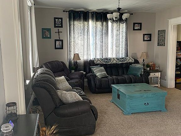 5th image of 5828 Farney Ave