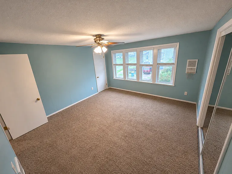 3022 Restormel St — Photo 9