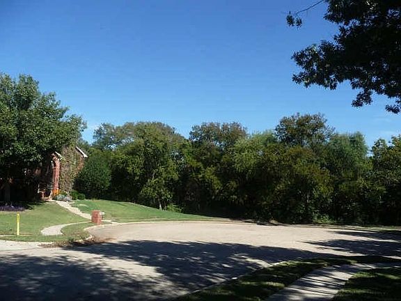 5th image of 1002 Glendale Ct