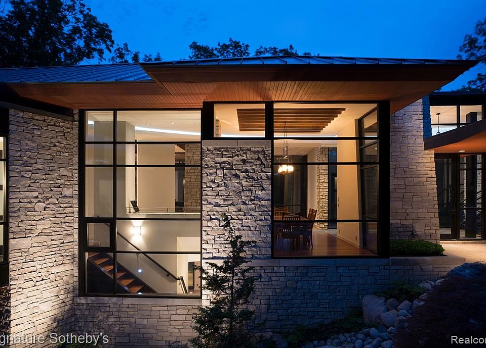 6956 Cooley Lake Rd, White Lake, MI 48383 MLS 20221039280 Zillow