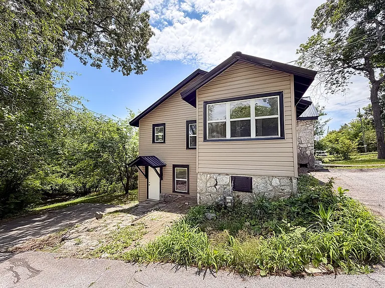 1812 John Ross Rd — Photo 22