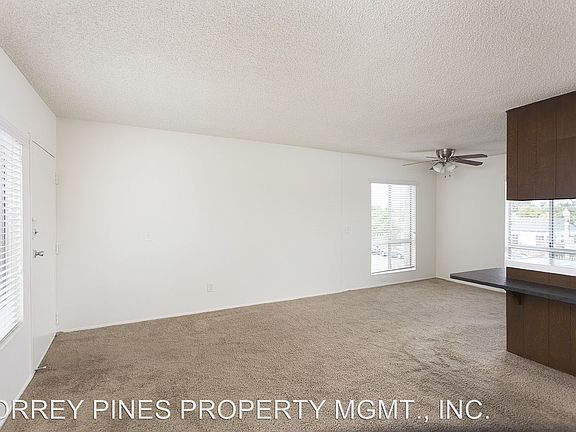5th image of 4649 Voltaire St APT 15