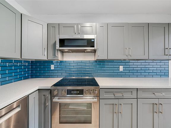 3rd image of 1400 NE 55th St APT 204
