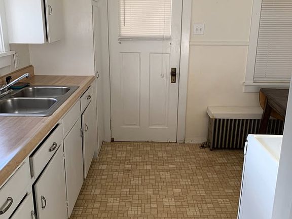 5th image of 1715 Blaine St #1713