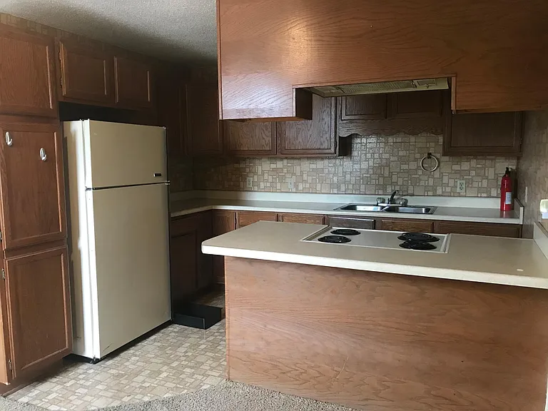 3924 Canyon Lake Dr #2 — Photo 5
