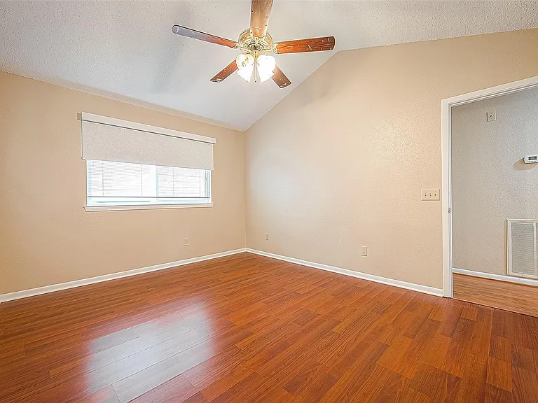3231 E Heatherock Cir — Photo 24
