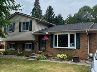55281 Ester Dr, Shelby Township, MI 48315
