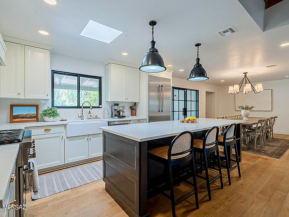 5th image of 2531 N Santa Lucia St