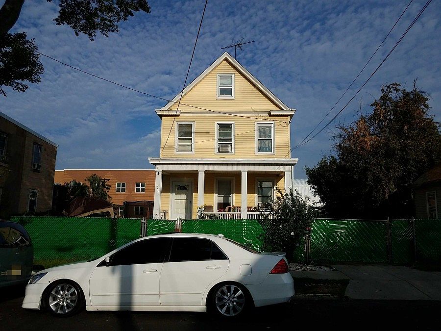 2nd image of 339 Watson Ave