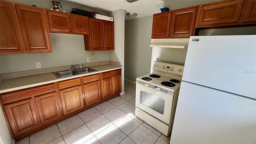 1 bed, 1.0 bath, 650 sqft, $775 — Photo 3