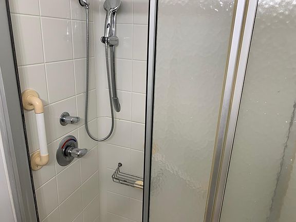 5th image of 730 E 102nd St Floor 2