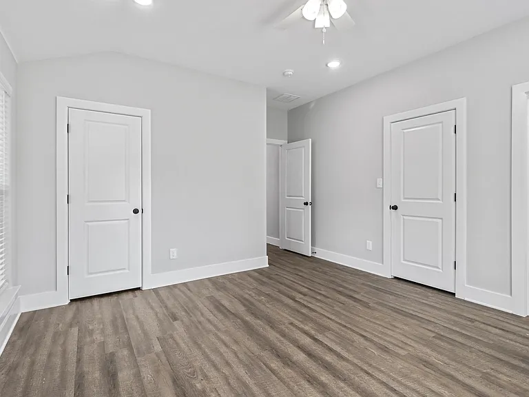 508 W Johnson St — Photo 12