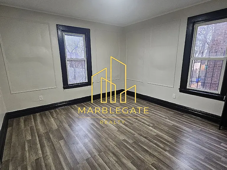 81 Montgomery Ave #22 — Photo 5