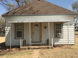 204 N Grant Ave, Protection, KS 67127