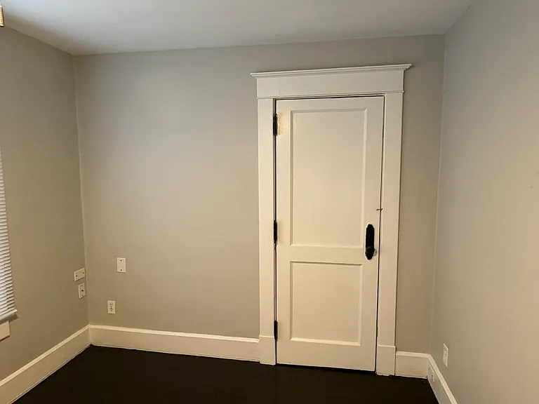 1015 N Olney St — Photo 16