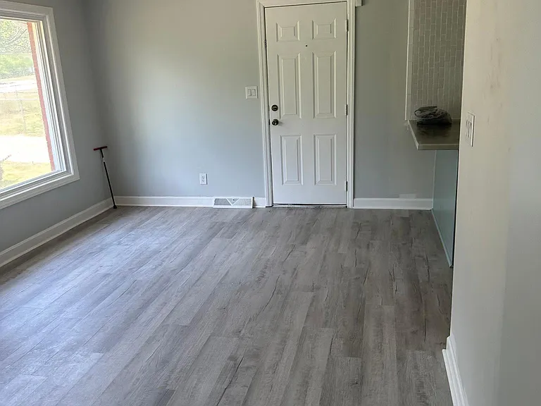 1223 Stansfield Dr — Photo 8