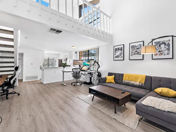 165 Pineview, Irvine, CA 92620