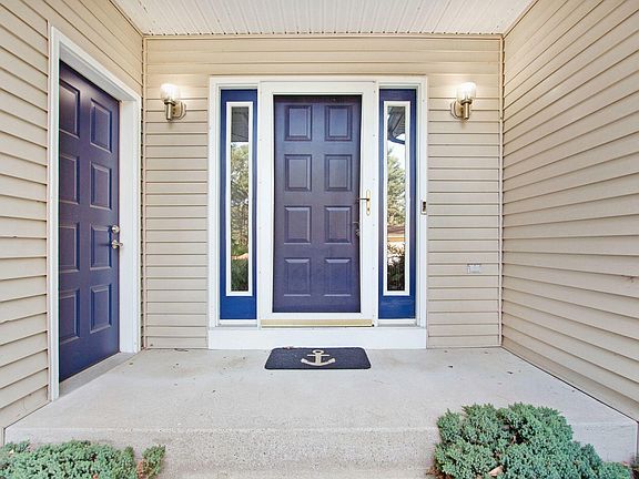 3rd image of 16945 Timber Dunes Dr