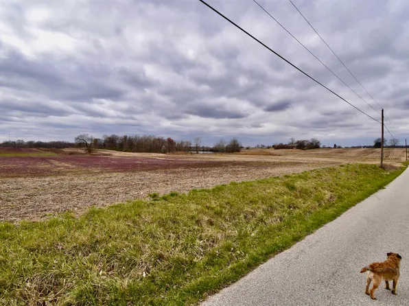 Edwards Rd, Boonville, IN 47601