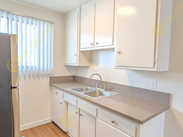 3743 Clarington Ave #1 — Photo 11