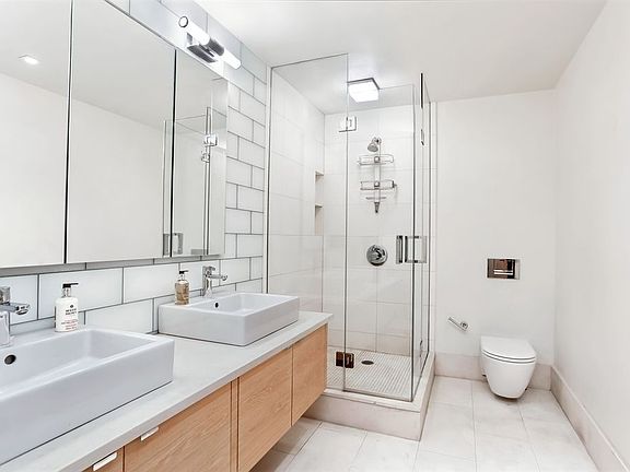 5th image of 230 3rd Ave #5A