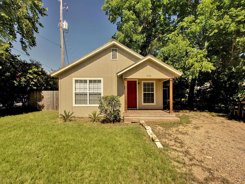 1306 Pine St-MLS_Size-001-3-Exterior Front 339-1024x768-72dp