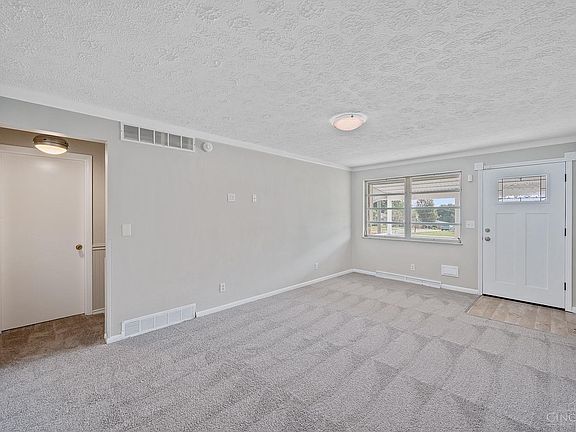 3rd image of 751 Woodyhill Dr