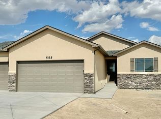 555 E Milt Dr, Pueblo West, CO 81007