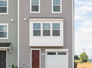 24 Armistead Pl, Charles Town, WV 25414