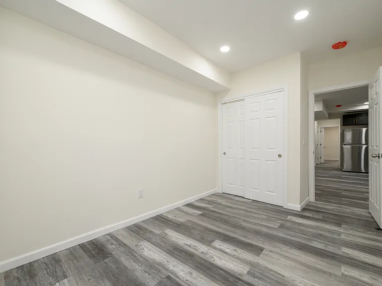287 Orange St #2 — Photo 12