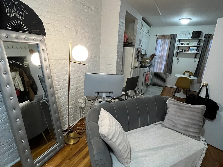 12 Stagg St #2B — Photo 11
