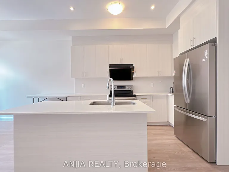 10 Tay Ln — Photo 6