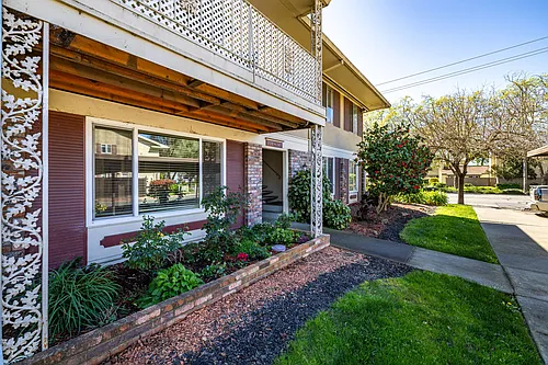 300 Stony Point Rd #139 Photo 1
