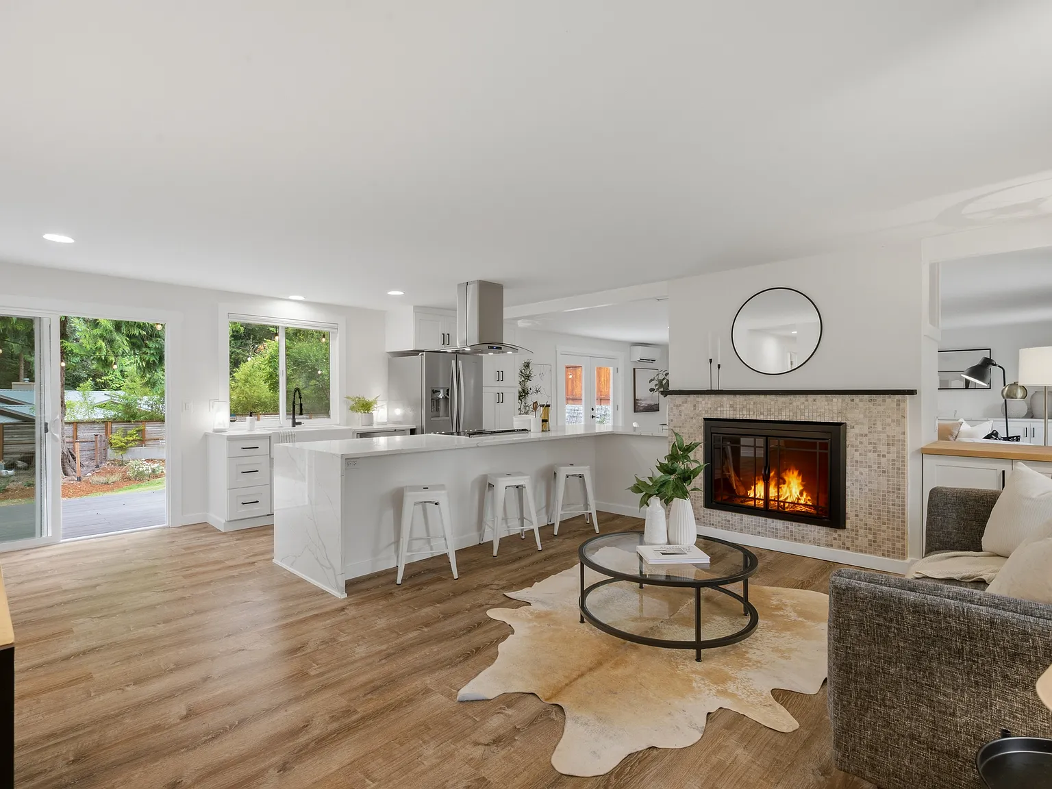 3 bed, 1430 sqft, $3,750 — Photo 4