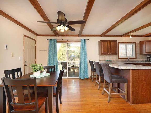 5th image of 1115 Park Village Dr