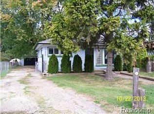 49087 Jefferson Ave, Chesterfield, MI 48047